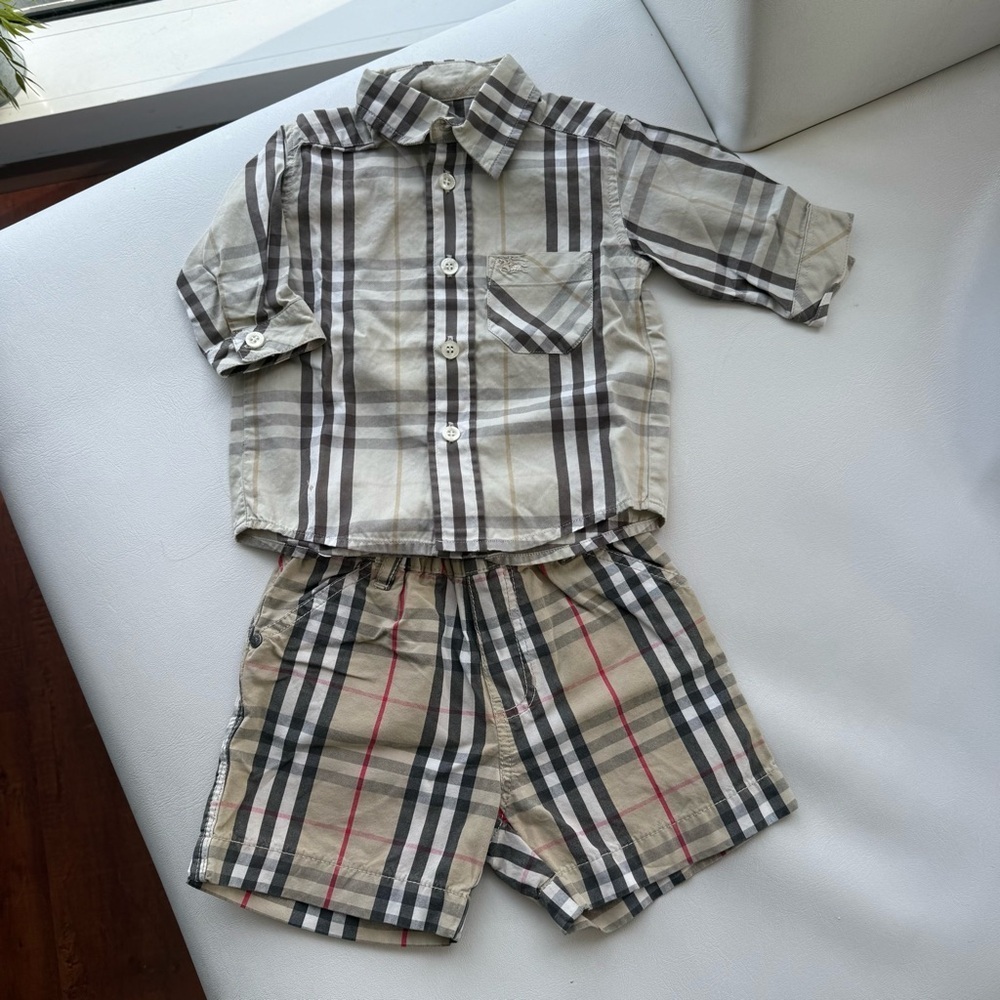 Burberry Baby kid set top shirt button down  + shorts 1/3 months Burberry beige
